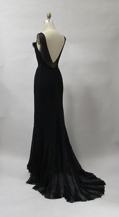 Nyo England, Museum Objects, Glamorous Gowns, White Evening Gowns, Design Houses, Charles James, Culture Fashion, Oreo Recipes