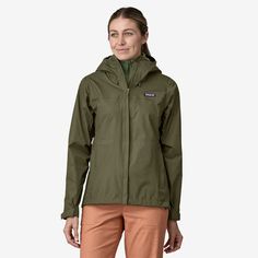 Patagonia Women's Torrentshell 3L Rain Jacket Patagonia Torrentshell, Waterproof Jacket Women, Rain Jacket Women, Raincoats For Women, Pocket Jacket, Waterproof Jacket, Patagonia Womens, Fleece Hoodie, Iceland