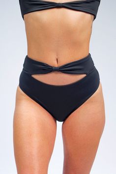 This bathing suit bottom features subtle bow ties with cut outs in the front and the back. High waisted fit. Medium back coverage. S= 2-4, M= 6-8, L= 10-12, XL= 14-16, XXL= 18-20, XXXL= 22-24 Brazil Model, Bathing Suit Bottoms, Stocking Fillers For Her, How To Dye Fabric, Mens Jewelry Bracelet, Independent Designers Fashion, Bow Ties, Cut Outs, Upf 50