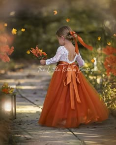 Rust Flower Girl Dress, Fall Flower Girl, Fall Flower Girl Dresses, Boho Flower Girl Dress, Rusting Wedding, Orange Bridesmaid, Boho Flower Girl, Burnt Orange Weddings, Rustic Flower Girls