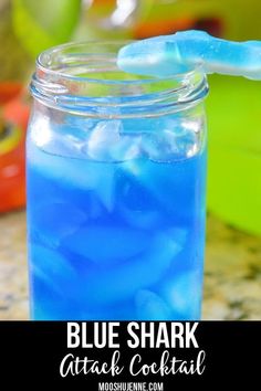 Drink Recipies, Easy Alcoholic Drinks, Alcholic Drinks, Cocktail Party Food, Blue Drinks, Tipsy Bartender, Drinking Game, Mixed Drinks Recipes