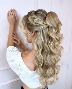 Bridesmaid Hair Inspo, Fancy Hairstyles, Short Blonde, Bridal Hair And Makeup, Short Blonde Hair, Hair Inspiration Color