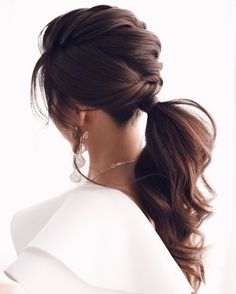 chic wedding hairstyles braid ponytail hairstylist Pretty Ponytails, Ponytail Updo, Wedding Diary, Twist Ponytail, Best Wedding Hairstyles, Top Hairstyles, Low Ponytail, Wedding Updo