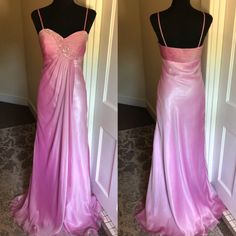 Nwot Stunning Two Toned Pink Color Concealed Side Zipper Fully Lined There’s A Few Lose Beads But Noting Difficult To Repair Perfect For Formal Events, Weddings, Bridesmaid Dress & Even Maternity Photo Shoot Or Baby Shower Beige Formal Dresses, Mlp Au, Pink Dress Long, Finding Style, Baddie Dresses, Pink And Green Dress, Poly Dress, Wine Colored Dresses, Black Lace Gown