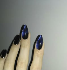 Transparent Nails With Design, Northern Lights Inspired Nails, Magnetic Blue Nails, Halloween Solid Color Nails, Raven Claw Nails, Saphire Nail Ideas, Dark Blue Nails Chrome, Navy Blue Cat Eye Nails, Dark Blue Silver Nails