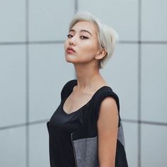 19 Chic Asian Bob Hairstyles That Will Inspire You To Chop It All Off - The Singapore Women's Weekly Asian Pixie, Haircut Asian, Long Pixie Hairstyles, Long Pixie Cuts, Super Short Hair, Super Hair, Long Pixie