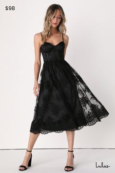 Achieve the picture-perfect romantic look with the Lulus My Darling Daydreamer Black Lace Bustier Midi Dress! A sheer mesh overlay is adorned with intricate floral embroidery (atop a satiny woven liner) as it forms adjustable straps, a sweetheart neckline, and a bustier bodice with padded, underwire cups. The set-in waist boasts strips of hidden boning before flowing into an A-line midi skirt with scalloped trim. Hidden back zipper/clasp. Fit: This garment runs small - please size up. Length: Kn Wedding Guest Dress Inspiration, Medi Dress, Black Lace Bustier, Bustier Midi Dress, Wedding Guest Outfit Winter, Winter Wedding Guests, Lulu Fashion, Embroidered Midi Dress, Lace Bustier