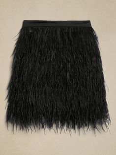 Luna Ostrich Feather Mini Skirt | Banana Republic Fitted Feather Mini Skirt, Feather Skirt Outfit, Feather Mini Skirt, Feather Skirt, Black Attire, Mini Skirt Black, Ostrich Feather, Ostrich Feathers, Skirt Black