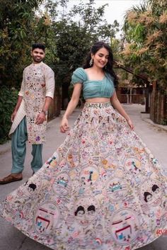 Matching Couple Outfits For Haldi, Trending Outfits Indian Wedding, Sangeeth Dress Couple, Couple Outfits For Haldi Ceremony, Couple Dandiya Dress, Couple Indian Outfits Matching, Couple Dresses Matching, Matching Indian Outfits For Couples, Matching Couple Outfits Indian