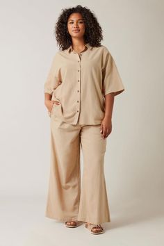 Shop EVANS Curve Natural Brown Linen Trousers at Yours Clothing. Discover women’s plus size clothing in sizes 10-36 with fast delivery. Brown Linen Trousers, Size 20 Women, Size 16 Women, Party Dress Sale, Leggings Sale, Denim Coat Jacket, Linen Trousers, Black Shirt Dress, Mini Dresses Summer