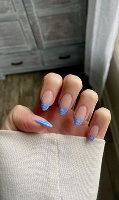 Fun French Tips Almond, Snake French Tip Nails, Blue Snake Nails, Crocodile Nails French Tip, Crocodile French Tip Nails, Snake Skin Nails Designs, Alligator Nails, Gator Nails, French Tip Summer Nails