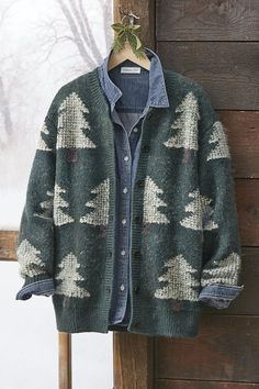 Coldwater Creek Outfits, Women's Winter Fashion, Cardigan Green, Ladies Style, Latest Sweater, Nature Walk, Sweater Layering, Fir Tree, Vintage Winter