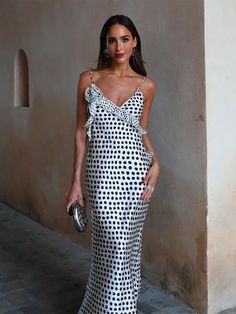 Elegant Dresses- Polka Dot Mermaid Dress for Gala Evenings - Ruffled Gown- White- Chuzko Women Clothing Polka Dot Dress Outfit, Long Flower Dress, Ruffled Gown, Dirndl Outfit, Backless Long Dress, Jeans Cargo, Polka Dot Fabric, Mini Robes, Maxi Robes