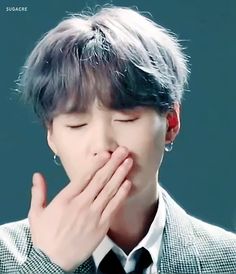 Suga Gifs Cute, Suga Cute Gif, Yoongi Cute Gif, Gif Suga, Yoongi Birthday, Yoongi Gif, Yoongi Gifs, Jimin Funny Face, Gif Yoongi