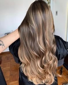 Gold Brown Hair, Brown Hair Pictures, Beautiful Brown Hair, Gorgeous Hair Color, Brown Hair With Blonde Highlights, Brown Hair Balayage, Haircuts Straight Hair, Brown Highlights, Brown Blonde Hair