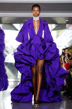 Christian Fall, Nyc Fashion Week, Alexis Mabille, Classy Dresses, Twelfth Night, Dresses Classy, Elegant Dresses Classy, Elegante Casual, Christian Siriano