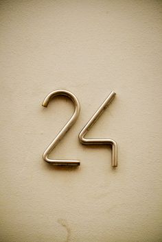 the number twenty two is made out of metal