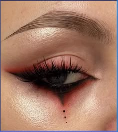 I absolutely adore how feather brows create the illusion of full and thick eyebrows. Vampire Eyeliner Looks, Goth Soft Makeup, Clown Makeup Eyeliner, Halloween Makeup With Eyeliner, Halloween Makeup Casual, Dark Red Smokey Eye Makeup, Vampire Eyes Makeup, Sleep Token Inspired Makeup, Fallen Angel Makeup Look