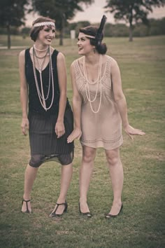 Great Gatsby Outfits, Gatsby Party Outfit, Gatsby Outfit, Roaring 20s Dresses, Front Lighting, Flapper Girls, Style Année 20, Roaring 20s Party, 1920 Fashion