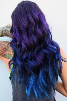 Short Hair, Blue Highlights: A Perfect Match Pelo Color Vino, Blue Purple Hair, Purple Ombre Hair, Gradient Hair, Galaxy Hair, Dyed Hair Inspiration, Pretty Hair Color