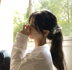 Hair Mirror, 사진 촬영 포즈, Playing With Hair, Hair Stylies, Asian Hair, Dream Hair, Korean Hairstyle, Cute Selfie Ideas, Aesthetic Hair