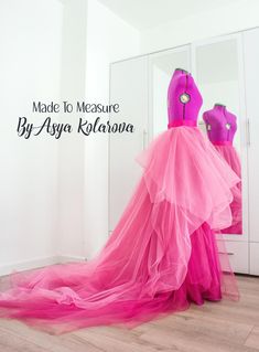 Elevate your special occasion with this custom-made, floor-length tulle skirt featuring a stunning cathedral train. Designed by Asya Kolarova, this flowing and puffy skirt is crafted from soft, high-quality tulle in a vibrant ombre color combination. The bottom layer in rich magenta beautifully blends into the hot pink draped top layer, creating a mesmerizing gradient effect. A satin or taffeta lining adds a hint of shine, ensuring you stand out as you walk down the aisle, pose for photo sessions, or celebrate your wedding day. This skirt is made to measure, ensuring a perfect fit just for you. When placing your order, please provide the following measurements: - Waist round measurement (thinnest part above the belly button). - Straight line from waist to floor (not the skirt length). Avai Pose For Photo, Detachable Skirt, Bridal Photo, Taffeta Skirt, Puffy Skirt, Bridal Skirts, Romantic Photoshoot, Cathedral Train, Wedding Skirt