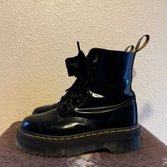 Platform Doc Martins Molly Boots Real Leather Size 38 (7) In Women’s Slightly Worn And In Great Condition Only Some Small Scuffing And Scratches But Still Have Millions Of Miles Ahead Of Them. Laces Are Not Fraying And In Great Condition Open To Offers Dr Martens Black, Dr Martens Shoes, Martens Shoes, Moto Boots, Real Leather, Size 7, Women Shoes, Boots, Leather