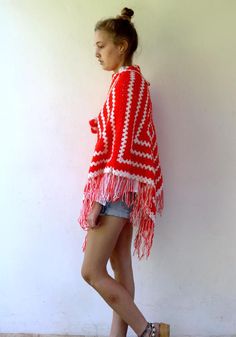 1970s Fringe Poncho, vintage 70s knit Poncho boho hippie hippy blouse sweater Cape //O.S Red Bohemian Knit Sweater, Red Bohemian Poncho With Fringe, Red Poncho For Beach In Fall, Bohemian Knit Poncho With Fringe, Red Bohemian Sweater For Spring, Red Long Sleeve Poncho For Festival, One Size Bohemian Sweater With Fringe, One Size Bohemian Fringe Sweater, Blue Jean Jumpsuit