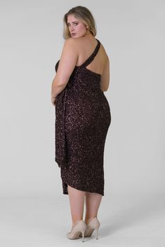 Made with hundreds of chocolate brown sequins, sewn into a heavy glossy satin base. It has an adjustable wrap waist for versatility with fit and styling, and the weight of the fabric skims the figure beautifully. We love how you can tie this into a one shoulder dress! How stunning! Silk Joggers, Denim Hoodie, Skirt Wrap, Never Fully Dressed, Wide Leg Linen Pants, Classic Jeans, Dress 16, Silver Dress, Denim Pant