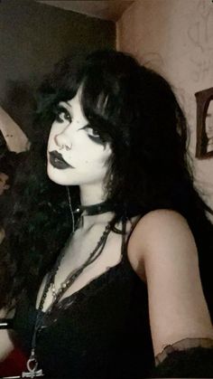 Goth Girl Makeup, Cool Makeup Ideas, Goth Wallpapers, Poc Goth, Maquillage Goth, Goth Makeup Looks, Alt Goth