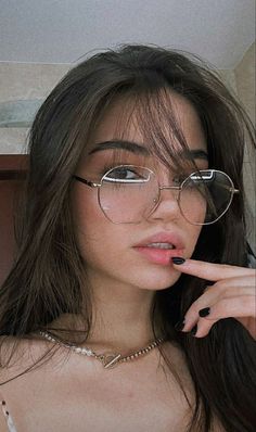 Glasses For Round Faces, Glasses Aesthetic, Classy Glasses, Fancy Glasses, نظارات شمسية, Stylish Glasses, Long Faces