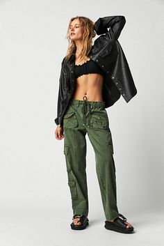 Utility Cargo Pants, Ideal Closet, Cargo Pants Outfit, Fall 2024 Fashion, 2024 Fashion Trends, Cargo Pant, Cargo Trousers, Virtual Closet, Winter 2023