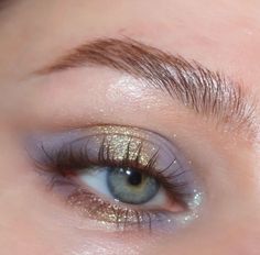 Soft Blue Eye Makeup, Soft Baddie Makeup, Sagittarius Ascendant, Lavender Eyeshadow, Purple Eyeshadow Palette, Thick It Stick It, Brow Glue, Eye Makeup Eyeliner, Concert Makeup