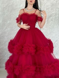 Burgundy Ball Gown, Poofy Prom Dresses, Prom Trends, Burgundy Formal Dress, Poofy Dress, Stunning Prom Dresses, Unique Prom Dresses