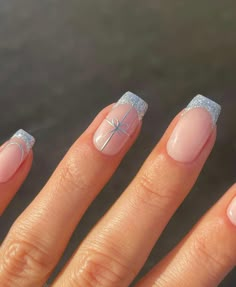 Trendy Classy Nails, Simple Christmas Nails, Colourful Nails, French Tip Nail Designs