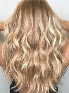 Champagne Blond, Bombshell Blonde, Blonde Honey, Hair Color Pictures, Neutral Blonde, Champagne Blonde, Blonde Waves, Warm Blonde