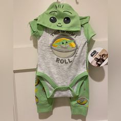 Brand New With Tags In Excellent Condition. No Flaws Or Defects. Super Cute 3-Piece Set With Hat, Top, And Pants. Reasonable Offers Always Welcomed! Ships In 1-2 Business Days. Outfit With Hat, The Mandalorian Grogu, Mandalorian Grogu, Star Wars Kids, Star Wars Baby, The Mandalorian, Outfits With Hats, Baby Ideas, Future Baby