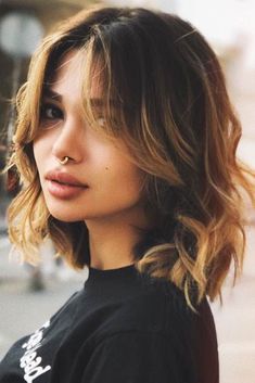 Curtain Bangs And Layers, Hairstyles With Curtain Bangs, Bangs And Layers, Medium Layered Haircuts, Medium Layered Hair, Medium Length Hair With Layers, Wavy Haircuts, Shoulder Length Hair Cuts