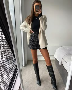 Fiesta Outfit, Wardrobe Tips, Woman Suit Fashion, Outfits Chic, Lifestyle Art, Nice Style, Mode Inspo, Looks Chic, Warm Outfits