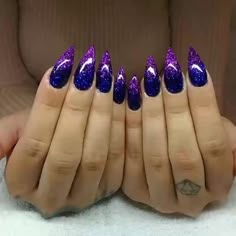 Lilac Nails Design, Shiny Nails Glitter, Bandana Nails, Pink Black Nails, Shiny Nails Designs, Purple Ombre Nails, Glitter Tip Nails, Wow Nails, Nail Art For Beginners