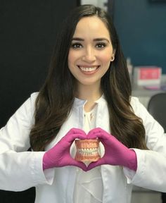 Dental Pictures Ideas, Dentist Graduation Pictures, Dental Staff Photoshoot Ideas, Dental Team Photos, Dental Office Photoshoot, Dental Graduation Pictures