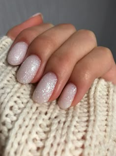 Gel Nails Nye, Sparkly Xmas Nails, White Sparkles Nails, Sparkly White Nails Short, Sparkling White Nails, Neutral Christmas Nails Short, White Sparkle Christmas Nails, Nye Nails Gel, Pink And White Sparkle Nails