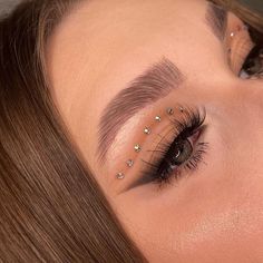 Gem Makeup, Eye Makeup Images, Concert Makeup, Rhinestone Makeup, Smoky Eyes