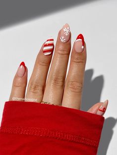 Christmassy mix and match nail art 🧑‍🎄🎁❄️✨ The products used to create this look are linked to this post 🫶 #nails #nailinspo #winternails #festivenails #nailart #nailtutorial #christmasnails #xmasnails Santa Nails, Red Christmas Nails, Cute Simple Nails, Cute Christmas Nails, Easy Nails, Christmas Gel Nails, Summery Nails, Girly Acrylic Nails, Her Nails