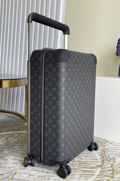 Size: Standard Size It comes with Dust box, Care manual, Tag, and Paper bag. Marc Newson, Louis Vuitton Travel, Luggage Trolley, Flat Interior, Lighted Canvas, Gold Ounce, Travel In Style, Short Trip, Travel Style