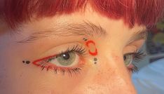 Graphic liner, red graphic liner, circle graphic liner Circle Eye Makeup, Cool Graphic Liner, Cute Graphic Liner, Red Liner Makeup, Orange Graphic Liner, Graphic Liner Black, Red Graphic Liner, Colorful Graphic Liner, Graphic Eyeliner Looks