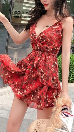 Cute red floral short summer off shoulder dress sleeveless with ruffles. For elegant ladies, teens and feminine women. Perfect for casual simple summer day outfit. Red Floral Summer Dress, Summer Red Dress, Summer Flowy Dresses, Summer Day Outfits, Flowy Dress Short, Red Summer Dress, Red Sundress, Mini Summer Dress, Sophisticated Women