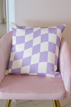 Checkered Pillow, Purple Home Decor, Dream Bedroom Inspiration, Purple Bedrooms, Purple Bedding, Purple Rooms, Purple Pillows