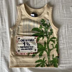 Y2k Tank Top, Y2k Tank, Mode Hippie, Grunge Streetwear, Neue Outfits, Cooler Look, Coconut Tree, Mode Inspo, Tree Print