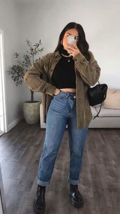 Midsize Outfits, Look Jean, Mom Jeans Outfit, Outfit Jeans, Trendy Fall Outfits, Cute Fall Outfits, Curvy Girl Outfits, Outfit Inspo Fall, Curvy Outfits